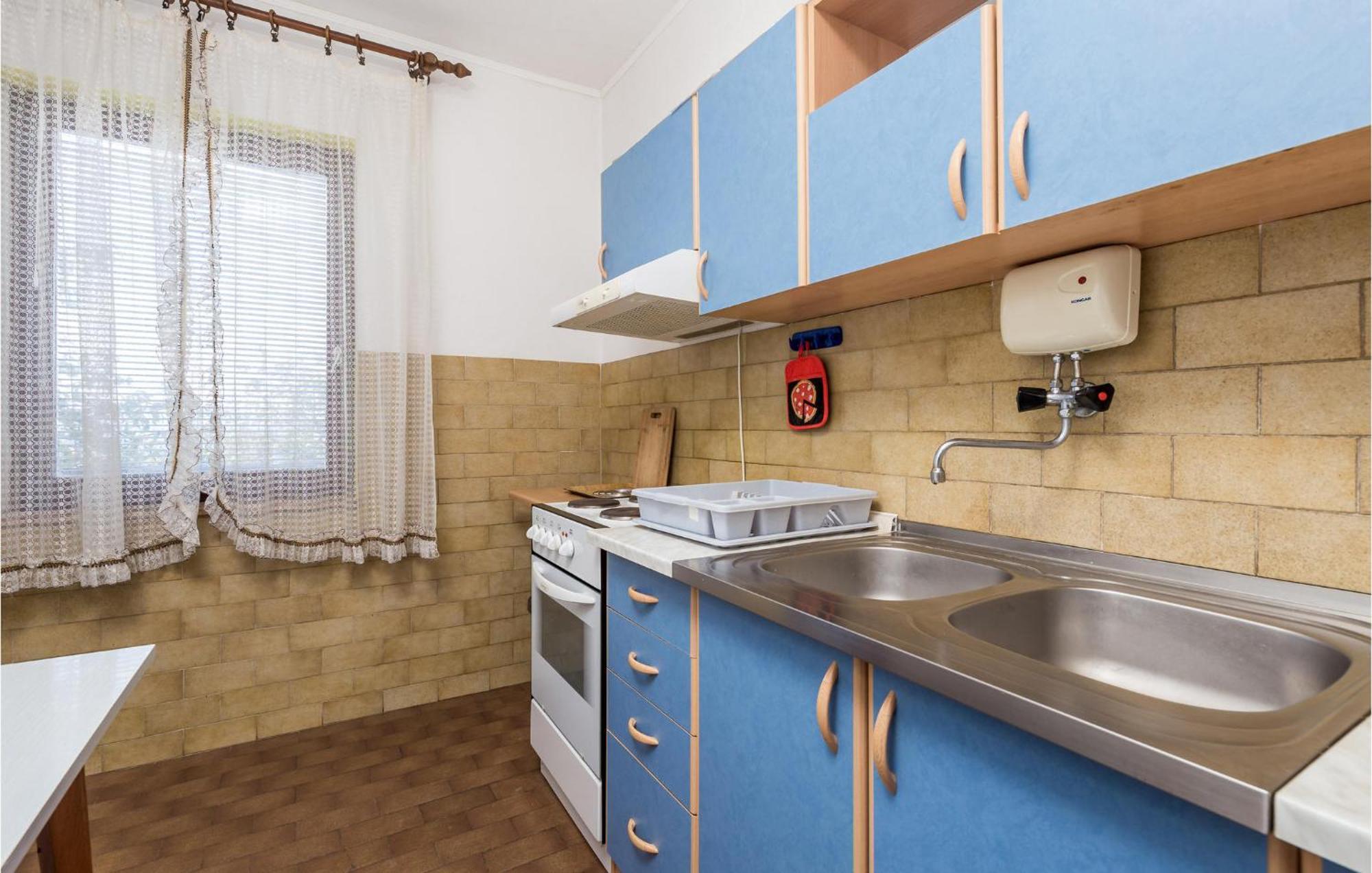 Amazing Apartment In Senj With House Sea View Exteriör bild