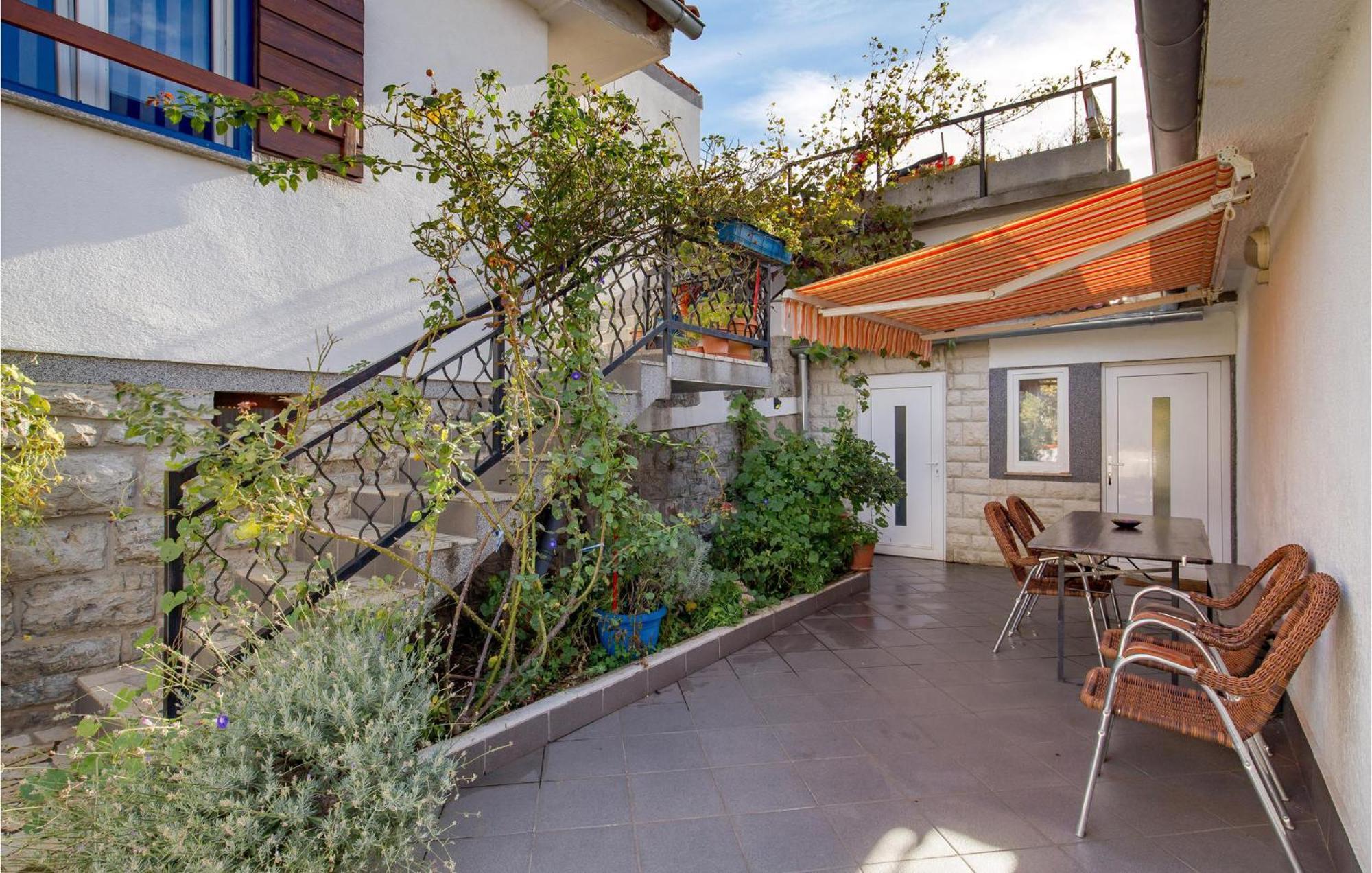 Amazing Apartment In Senj With House Sea View Exteriör bild